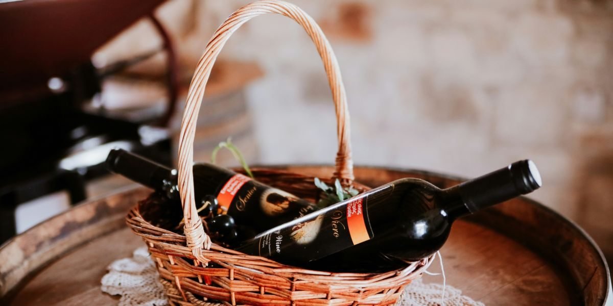 How a Housewarming Wine Gift Basket Creates Memorable First Impressions